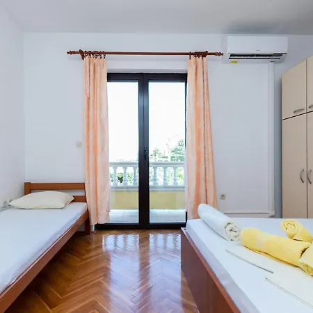 Lidija Apartament *